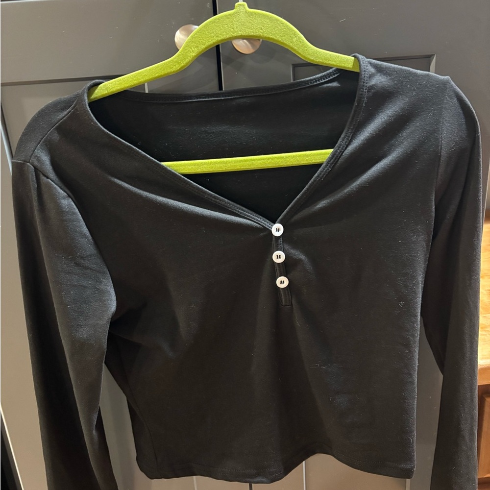 SHEIN Black Long Sleeve Crop Henley Top with Buttons - medium